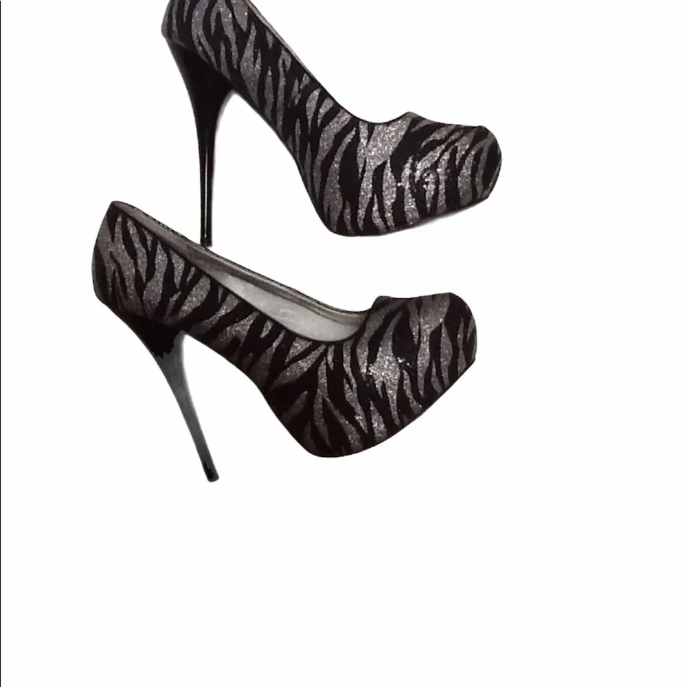 Charlotte Russe Silver Black Zebra‎ Platfor…